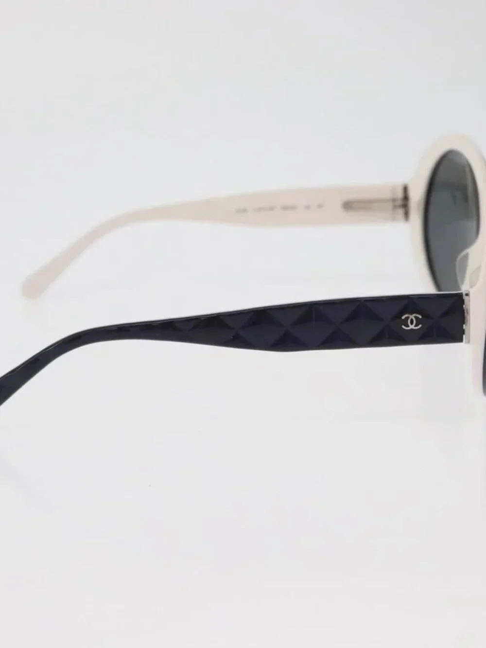 CHANEL Sunglasses plastic Purple CC Auth ka3691A